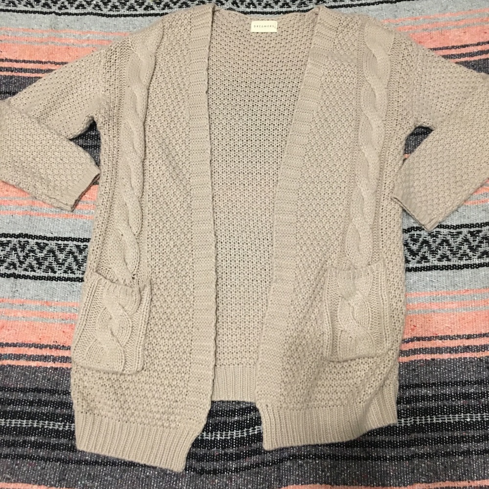 Oatmeal colored cardigan!!